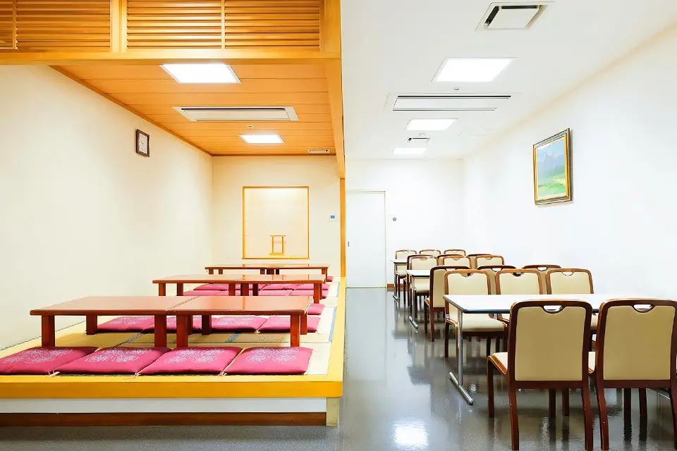 落合斎場の休憩室